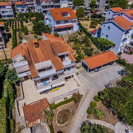 Apartament In With Sea View, Balcony, Air Conditioning, Wifi 5132-3 *