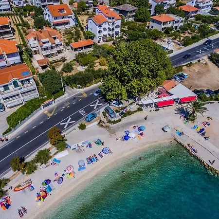 Apartament In With Sea View, Balcony, Air Conditioning, Wifi 5132-3